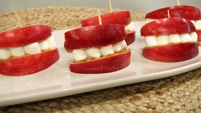 apple slices with marshmallows