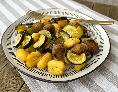 Sheet Pan Sausage, Zucchini and Gnocchi Pasta 