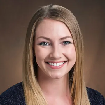 Headshot of Kaycie Schmidt