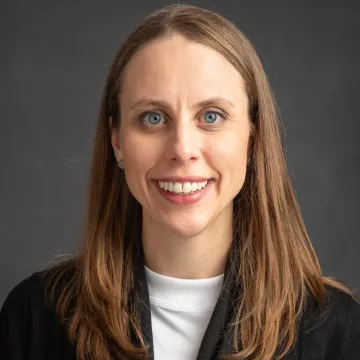 Headshot of Elizabeth Cronin