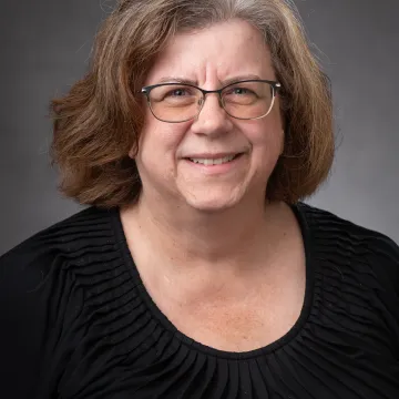 Headshot of Carrie Nichols