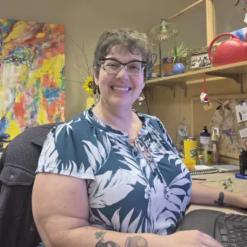 Headshot of Shannon Ueker