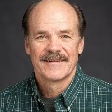 Headshot of Dean Peterson