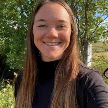 Headshot of Elise Anderson