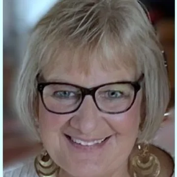 Headshot of Eileen Buringrud