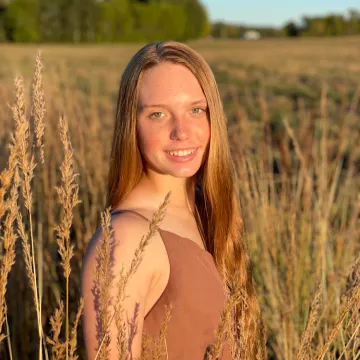 Headshot of Katrina Kratzke