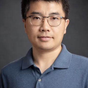 Headshot of Zhikai Liang