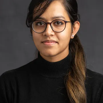 Headshot of Karthika Mohan