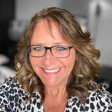 Headshot of Dee  Dee Rezac