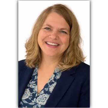 Headshot of Ronda Gripentrog