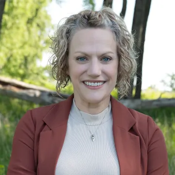 Headshot of Miranda Meehan