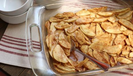 pan of Baked Cinnamon Apples 