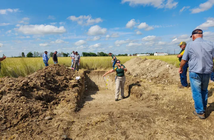 Clair Keene speaking at Williston Field Days