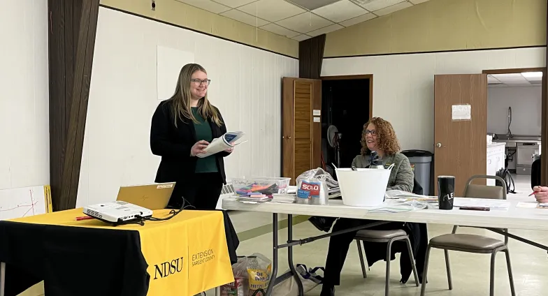 Extension Agent presenting at Lead Local