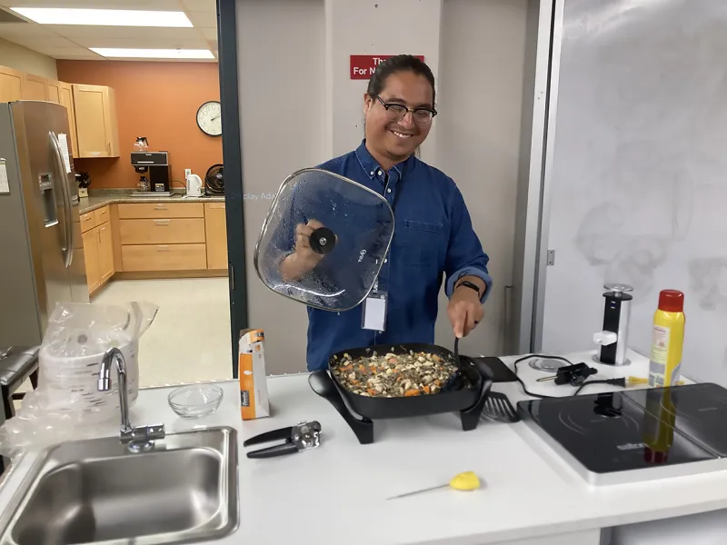 Arlan Littlewolf leading cooking demonstration
