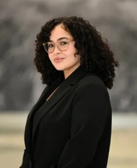 headshot Edil Torres