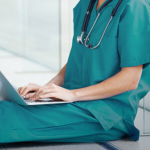 image of nursing student on laptop