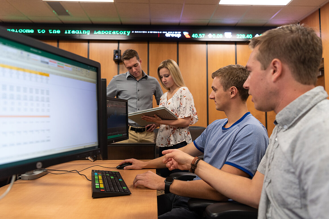 Bison Fund students work in the commodity trading lab in barry Hall.