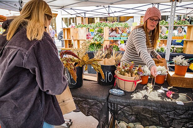 Spring market Spring market