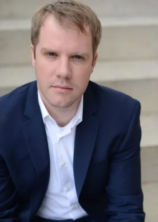 Mark DeMull Headshot