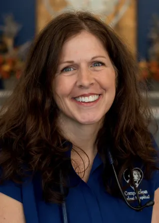 Head shot of Thea Fransen