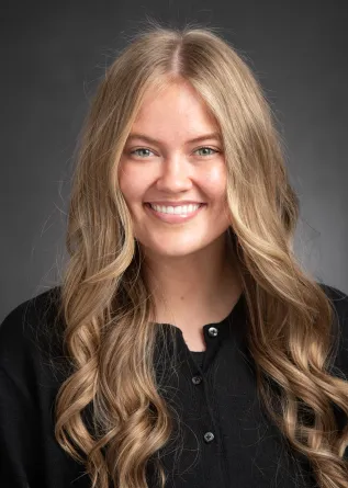 Headshot of Leila Pust 