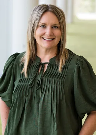 Janet Sundquist - Advisor for undergraduate business students with last names starting with U through Z