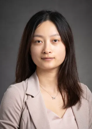 Yueqi Li headshot