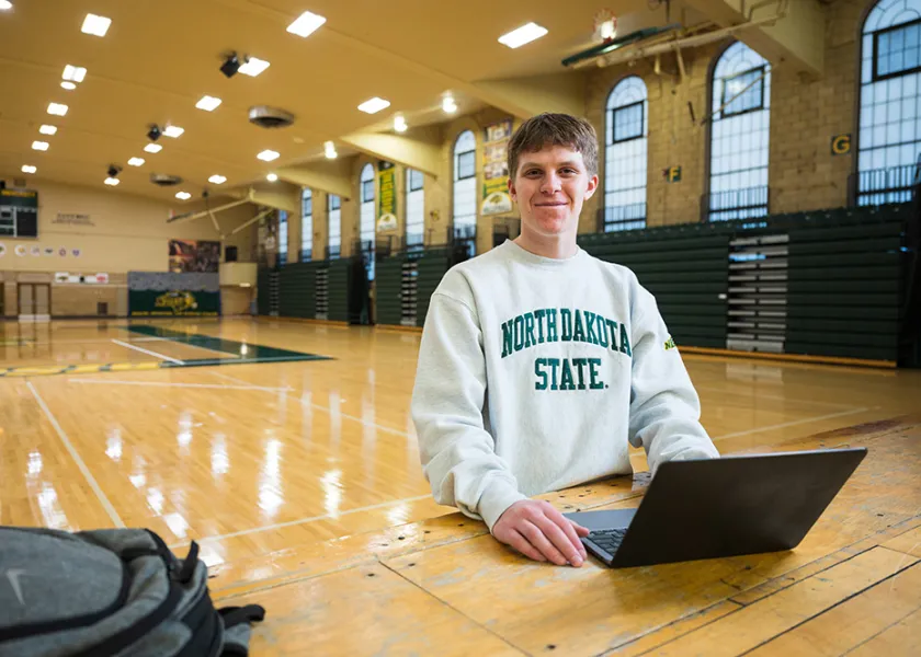 Isaac Getz sport management student