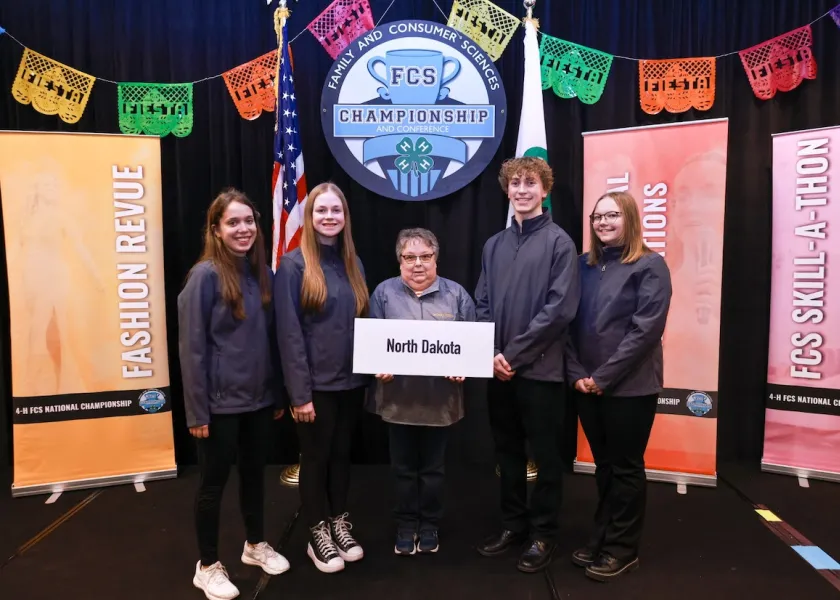 North Dakota 4-H Consumer Decision Making team from Cass County 