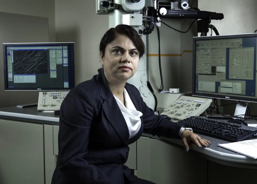 Distinguished Professor Kapana Katti in a lab.