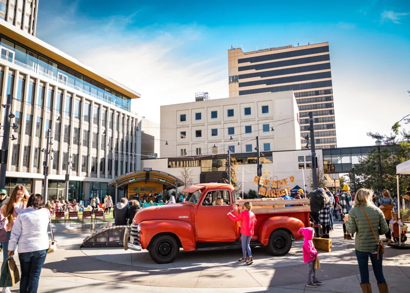 crowd at Red River Market in downtown Fargo