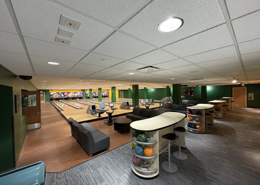 Thundar's Game Room Bowling Alley