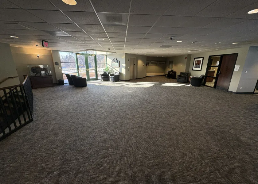 Alumni Center Hendrickson Lounge