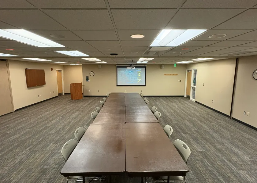 Meadow Lark Closed Rectangle arrangement