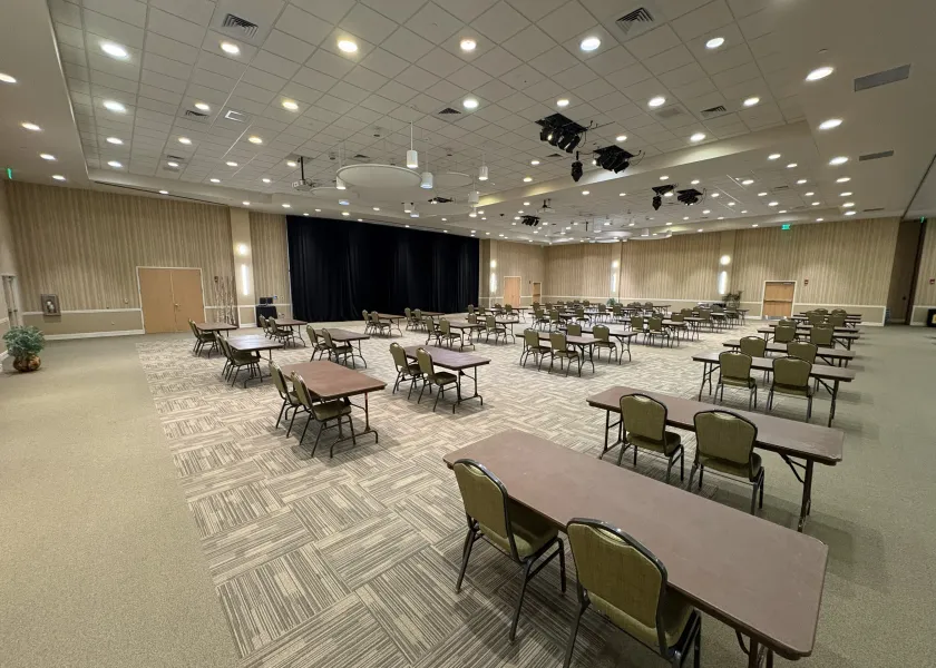 Ballroom A Classroom table arrangement
