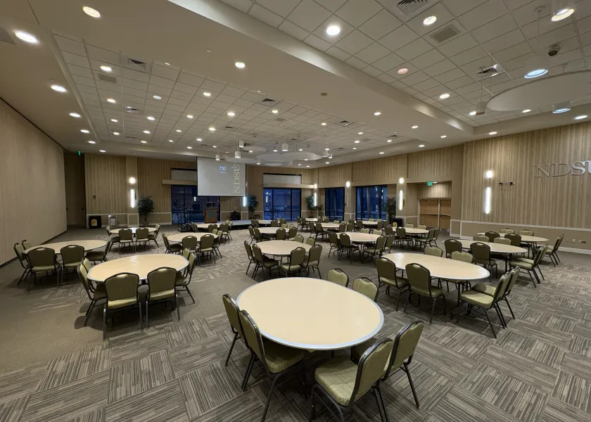 Ballroom B Round Tables arrangement