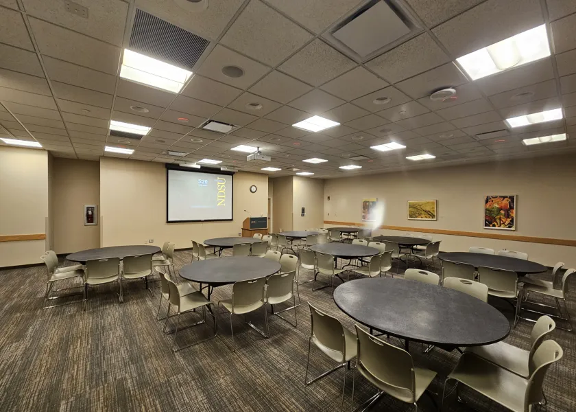 PRAIRIE ROUND TABLES