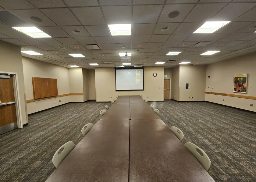 Prairie meeting room in Closed rectangle arrangement