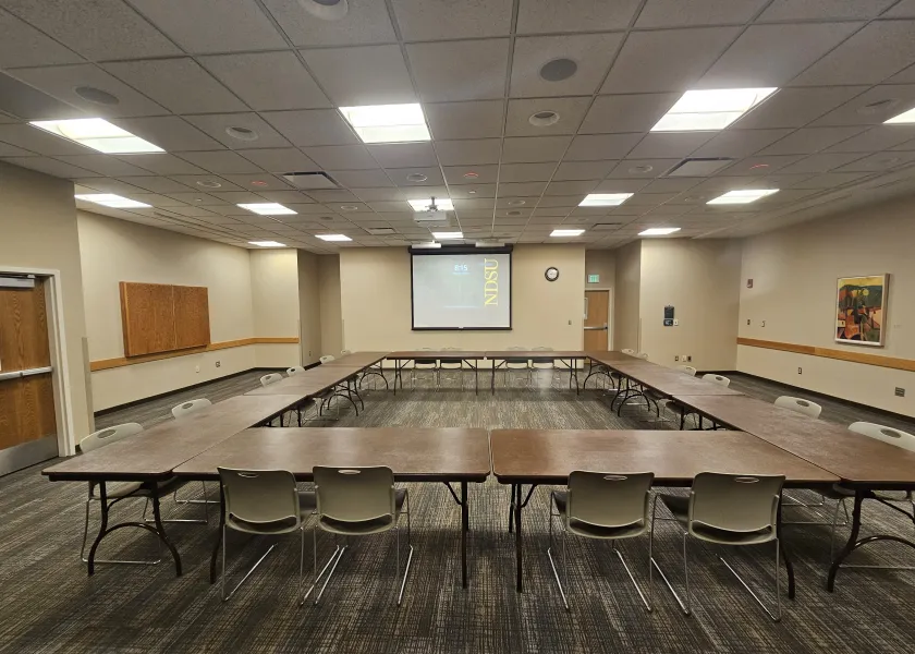 Prairie meeting room in open square arrangement