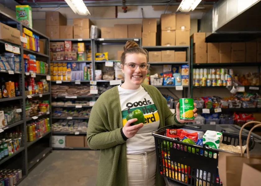 Nicole Neumiller Food Pantry