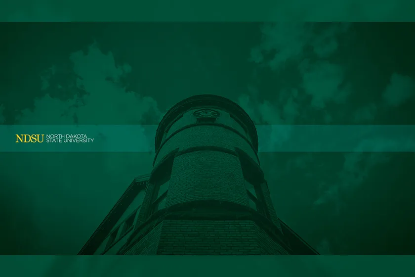 preview graphic of the Old Main Clock desktop wallpaper