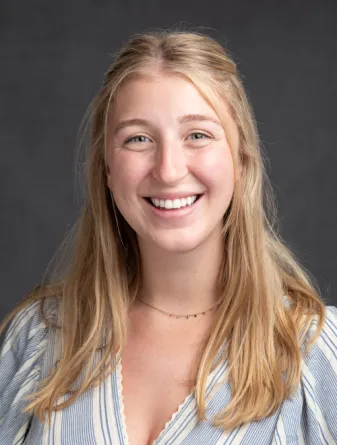 Lauren Bear headshot