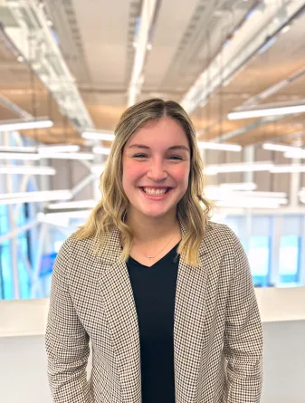 headshot of Danielle Jacobson from Border States