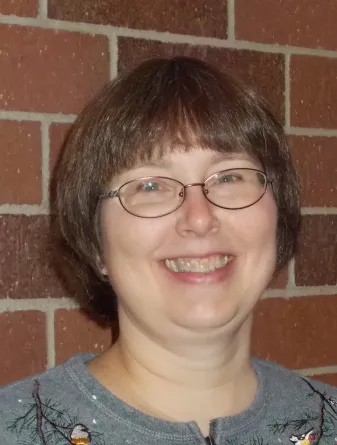 headshot of Laurie Geyer