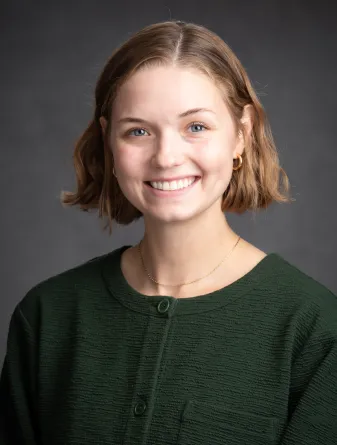 Laura Johnson Headshot