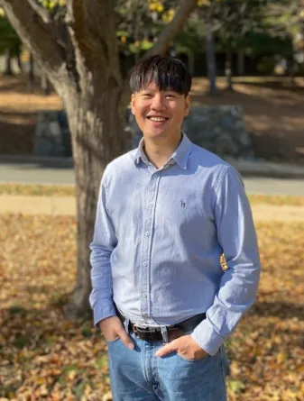 Sanghyun Han headshot