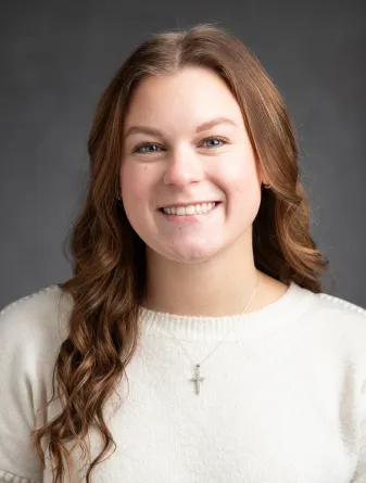 Headshot of Elena Sobalvarro 