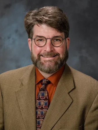 Robert Hubbard Headshot