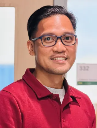 Eugene Caldona headshot